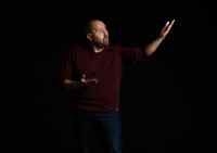 «Και το όνομα αυτού»: Ο Αριστοτέλης Ρήγας επιστρέφει με νέο Stand up comedy