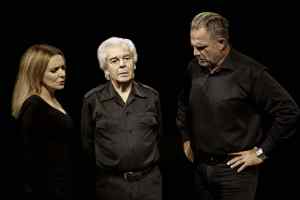 Το Θέατρο Τέσσερις Εποχές – Γιάννης Μόρτζος, παρουσιάζει το έργο «Η Γκιλοτίνα»