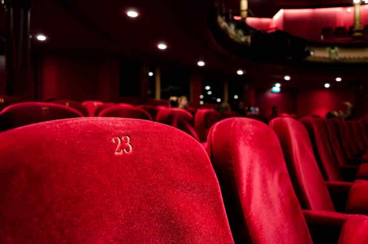 Μενδώνη: Εντός Οκτωβρίου θα ανοίξουν κινηματογράφοι και χειμερινά θέατρα