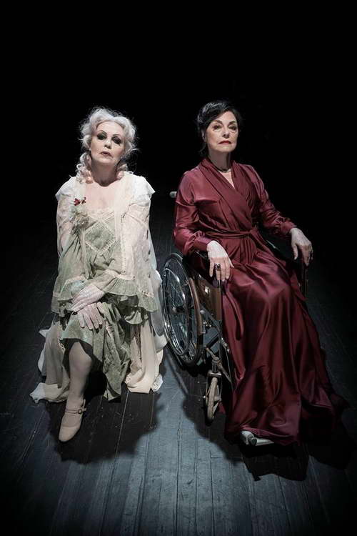 "Τί απέγινε η Μπέημπι Τζέην" με δύο σπουδαίες κυρίες του ελληνικού θεάτρου